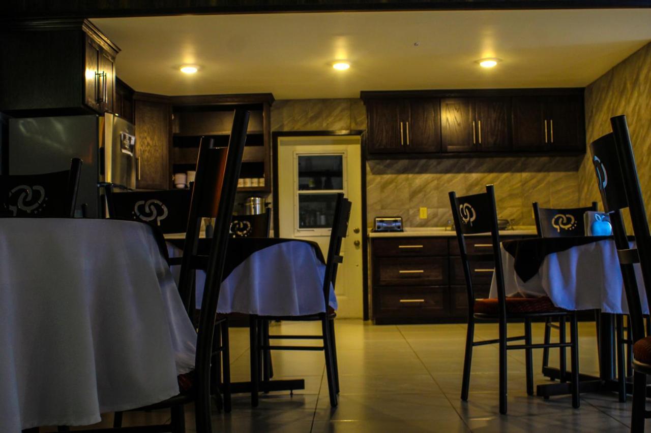 La Huerta Inn & Suites Cuauhtémoc Εξωτερικό φωτογραφία