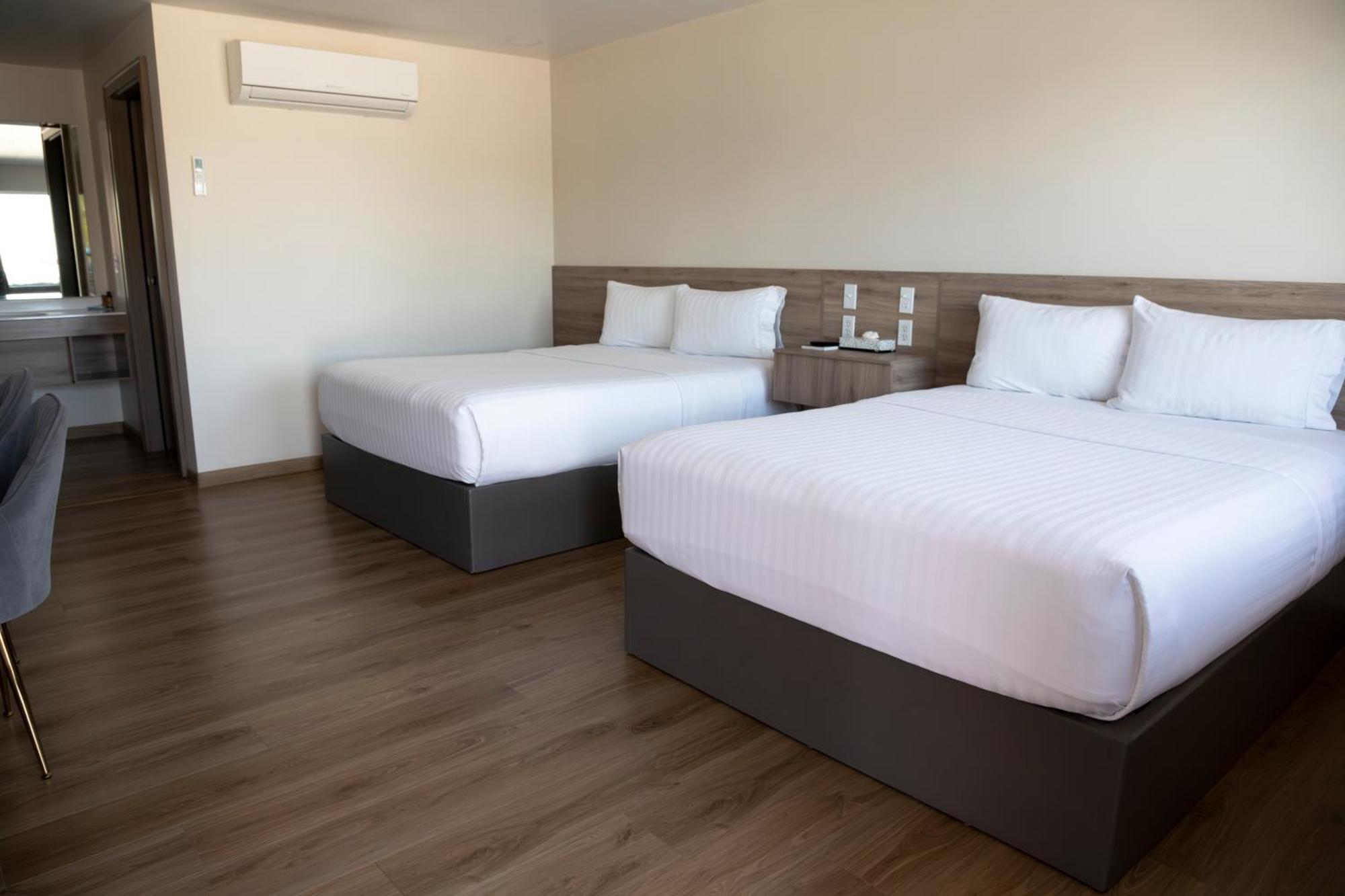 La Huerta Inn & Suites Cuauhtémoc Εξωτερικό φωτογραφία